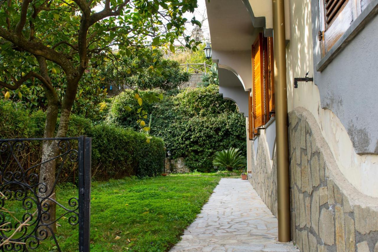Villa Dei Fiori - Exclusive Villa With Garden In Sorrento Coast فيكو إيكوينس المظهر الخارجي الصورة